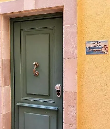 Comecasa Entire House Near Port - Two Bedrooms Апартаменти *